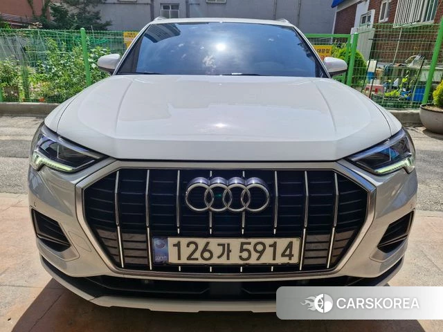 Audi Q3 (F3) 2020 Белый из Кореи
