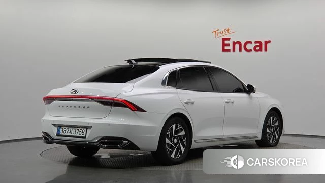 Hyundai The New Grandeur IG Hybrid 2022 Белый из Кореи