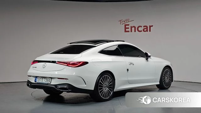 Mercedes-Benz CLE-Class C236 2024 Белый из Кореи