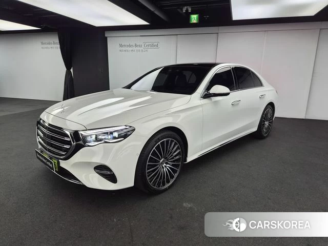 Mercedes-Benz E-Class W214 2026 Белый из Кореи