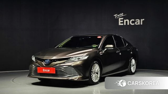 Toyota Camry (XV70) 2020 Коричневый из Кореи