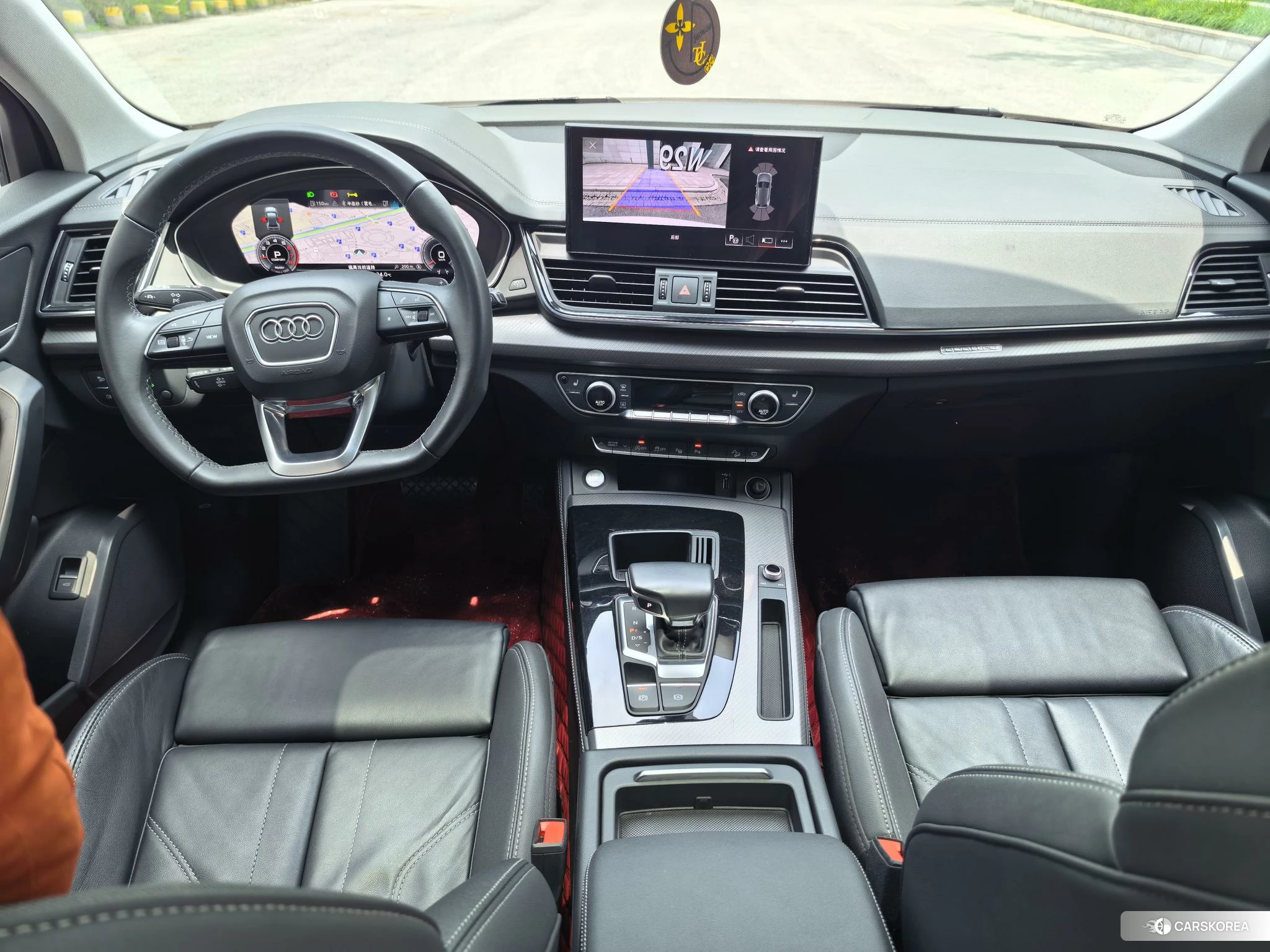 Audi Q5L 2022 Белый из Китая