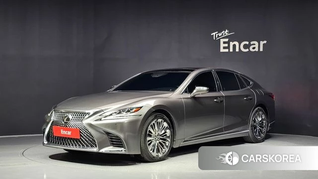 Lexus LS500 5th generation 2019 Песочный из Кореи