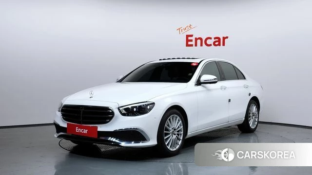 Mercedes-Benz E-Class W213 2022 Белый из Кореи