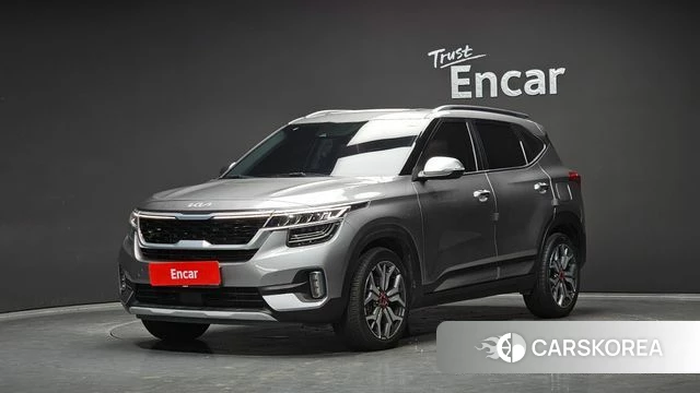 Kia Seltos 2022 Серебристо-серый из Кореи