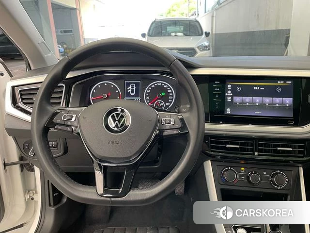 Volkswagen Polo 2021 Белый из Китая