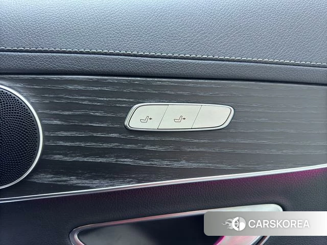 Mercedes-Benz Class C 2021 Красный из Китая
