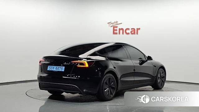 Tesla Model 3 2025 Черный из Кореи