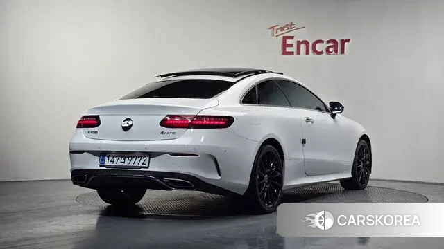 Mercedes-Benz E-Class W213 2020 Белый из Кореи