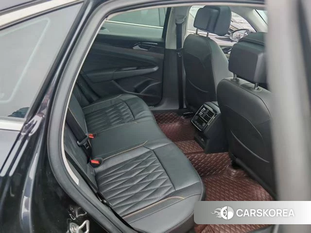 Volkswagen Passat 2021 Черный из Китая