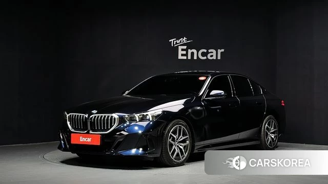 BMW 5 Series (G60) 2024 Черный из Кореи