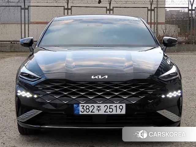 Kia K8 Hybrid 2023 Черный из Кореи