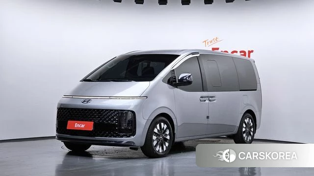 Hyundai Staria 2023 Серебристо-серый из Кореи