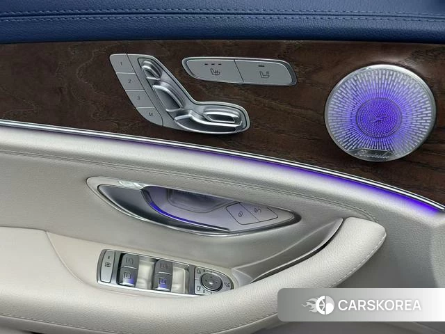 Mercedes-Benz E-class 2021 Белый из Китая