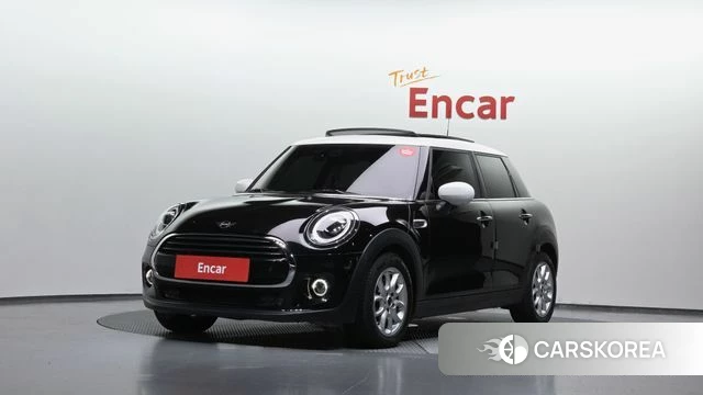 Mini Cooper 2021 Черный из Кореи