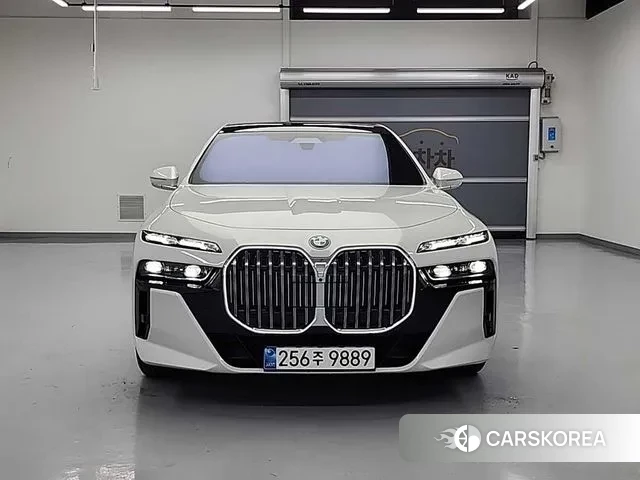 BMW 7 Series (G70) id 3241157 из Кореи