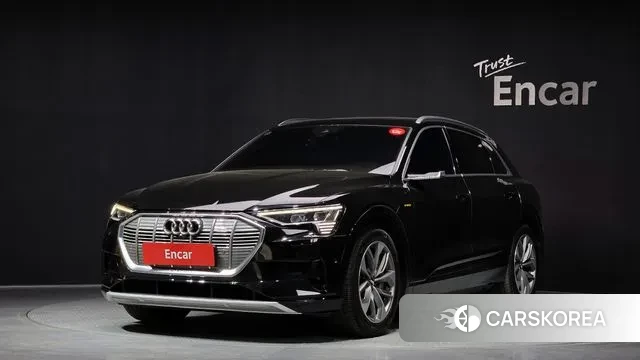 Audi e-Tron 2020 Черный из Кореи