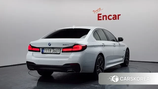 BMW 5 Series (G30) 2021 Белый из Кореи