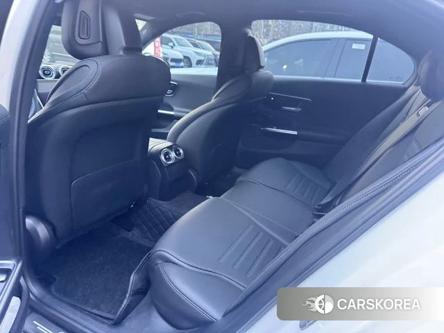 Mercedes-Benz Class C 2024 Белый из Китая