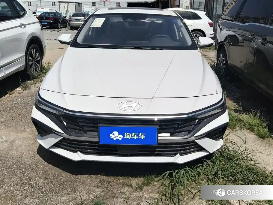 Hyundai Elantra 2026 Белый из Китая