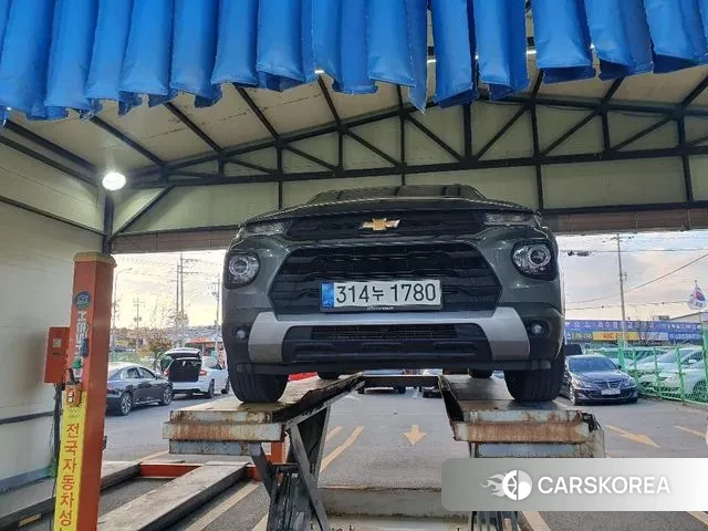 Chevrolet (GM Daewoo) Trailblazer 2021 Серый из Кореи