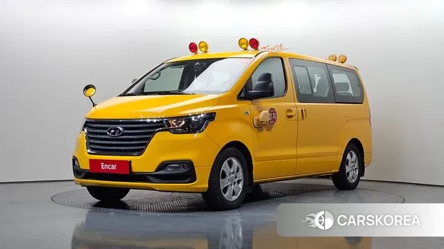 Hyundai The New Grand Starex 2019 Желтый из Кореи