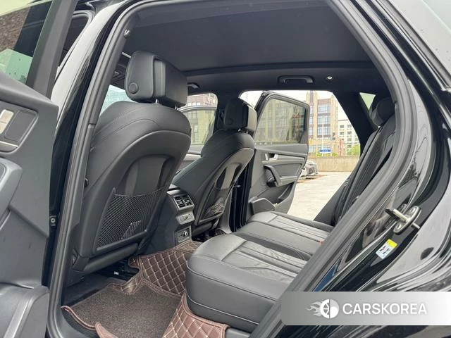 Audi Q5L 2024 Черный из Китая