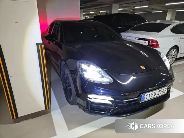 Porsche Panamera (971) 2021 Черный из Кореи