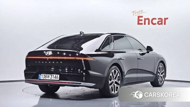 Hyundai Grandeur Hybrid (GN7) 2022 Черный из Кореи