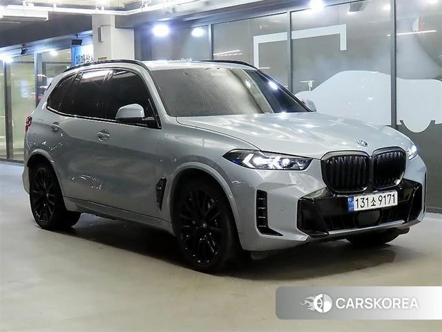 BMW X5 (G05) 2024 Светло-серебряный цвет из Кореи
