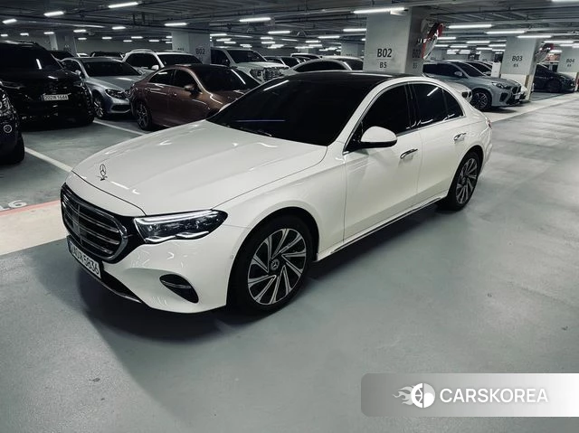 Mercedes-Benz E-Class W214 2026 Белый из Кореи