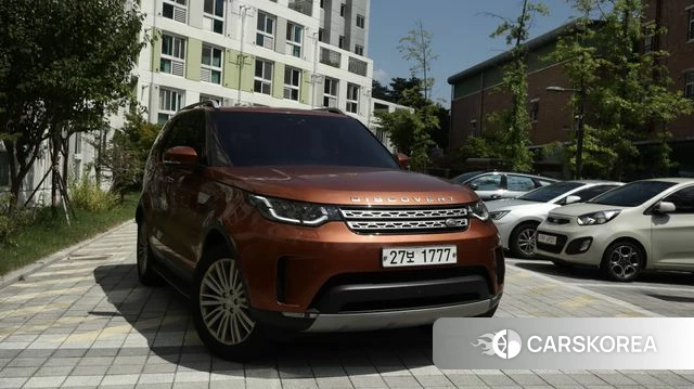 Land Rover Discovery 5 2019 Оранжевый из Кореи