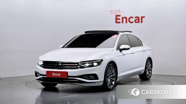 Volkswagen Passat GT (B8) 2022 Белый из Кореи