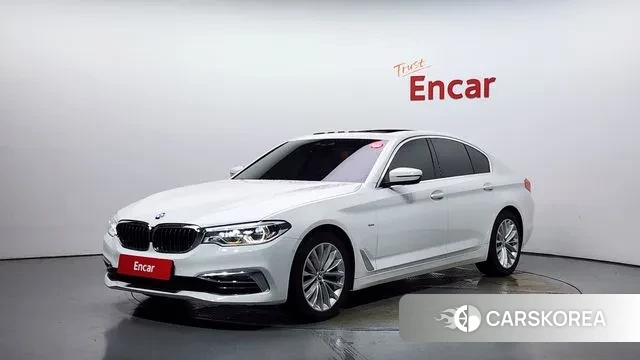 BMW 5 Series (G30) 2018 Белый из Кореи