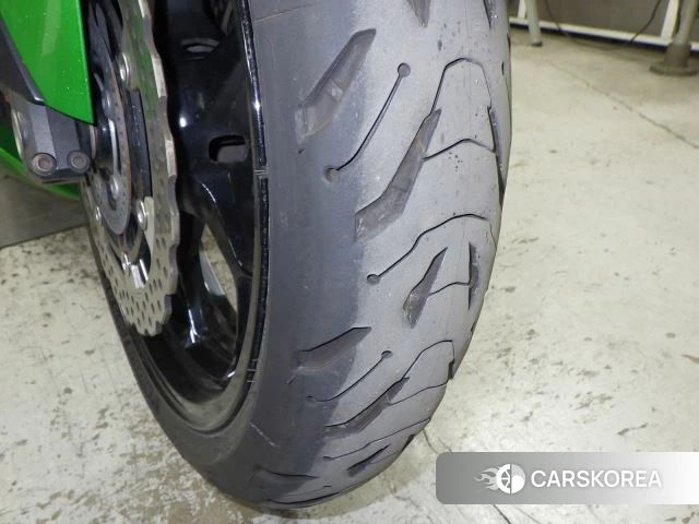 Проданный Kawasaki ZX-14R NINJA ABS 2014 из Японии, фото 2