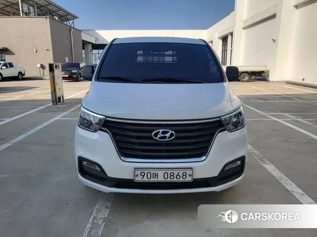 Hyundai The New Grand Starex 2019 Белый из Кореи