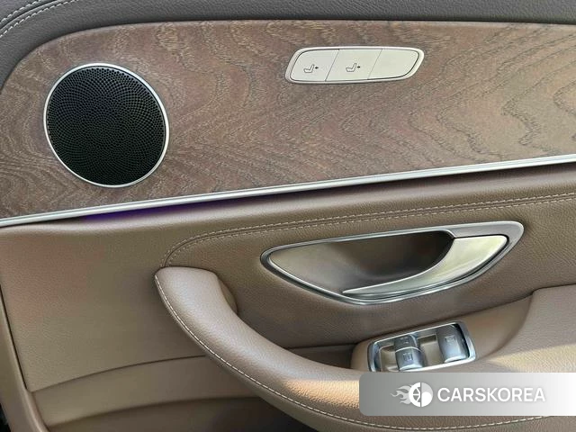 Mercedes-Benz E-class 2021 Черный из Китая
