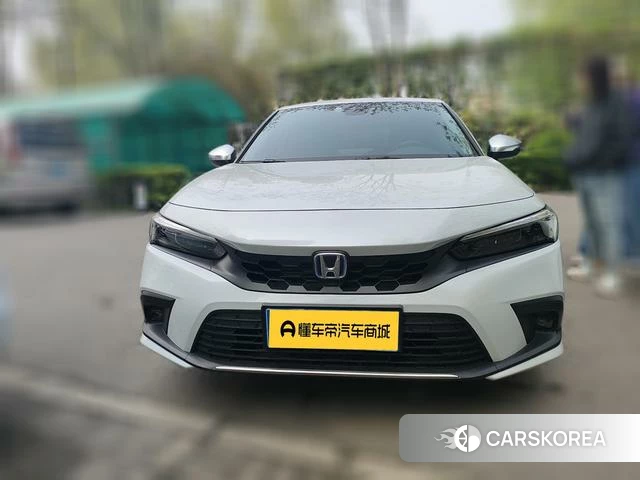 Honda Civic 2023 Белый из Китая