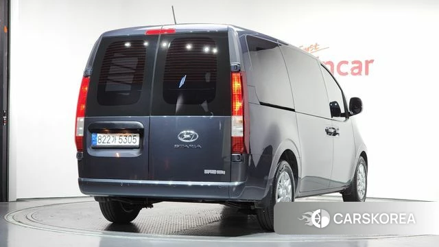 Hyundai Staria 2022 Серый из Кореи