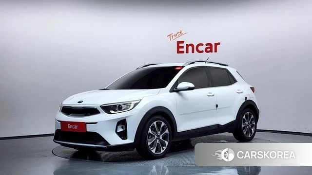 Kia Stonic 2018 Белый из Кореи