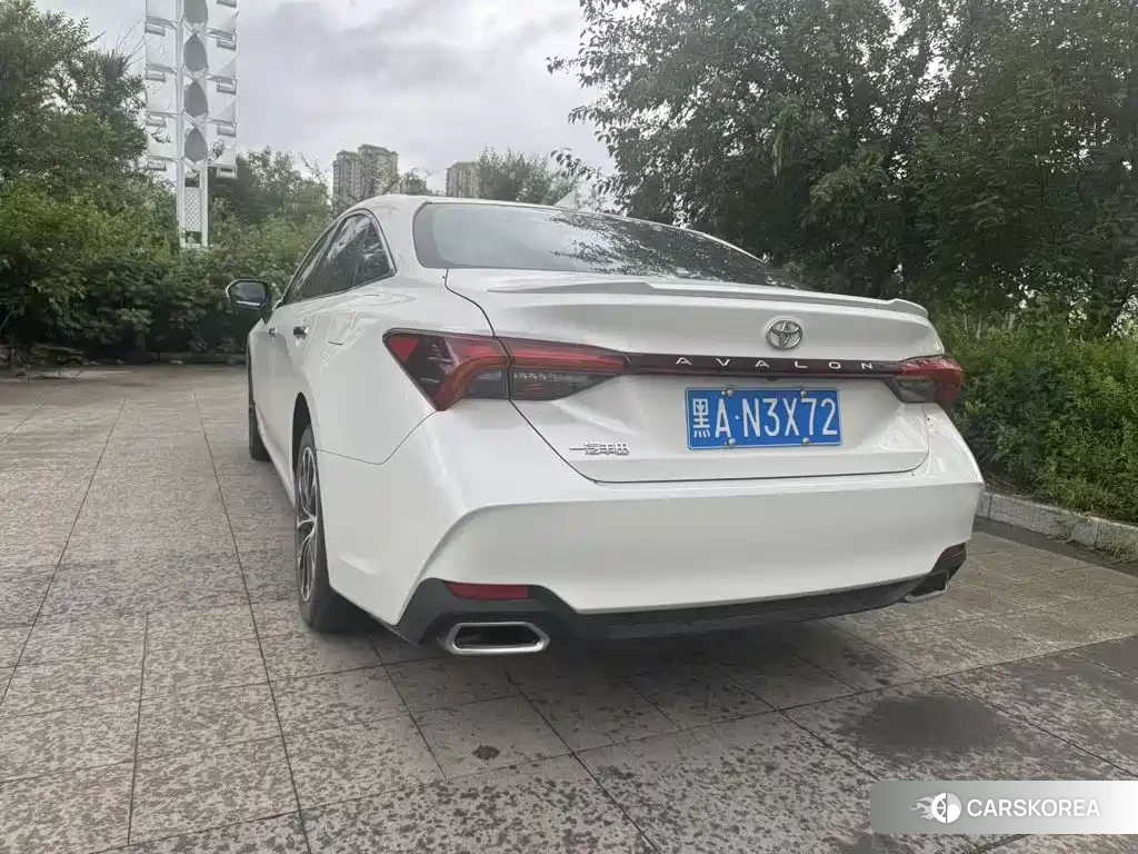 Toyota Avalon 2024 Белый из Китая