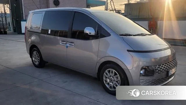 Hyundai Staria 2024 Серебряный из Кореи