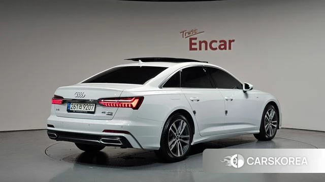 Audi A6 (C8) 2021 Белый из Кореи