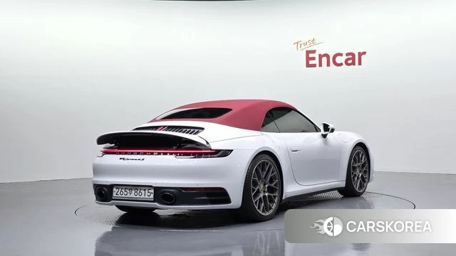 Porsche 911(992) 2020 Белый из Кореи
