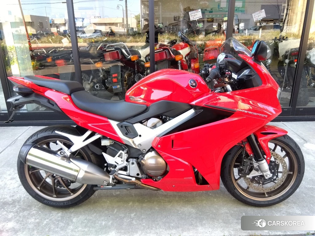 Проданный Honda VFR800F 2014 из Японии