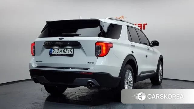 Ford Explorer 6th Generation 2022 Белый из Кореи