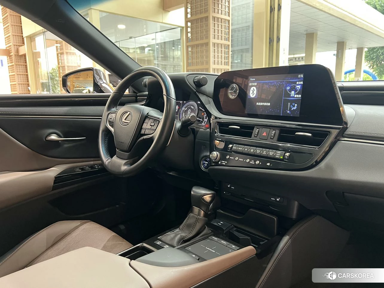 Lexus ES 2021 Серебристо-серый из Китая