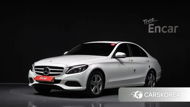 Mercedes-Benz C-Class W205 2018 Белый из Кореи