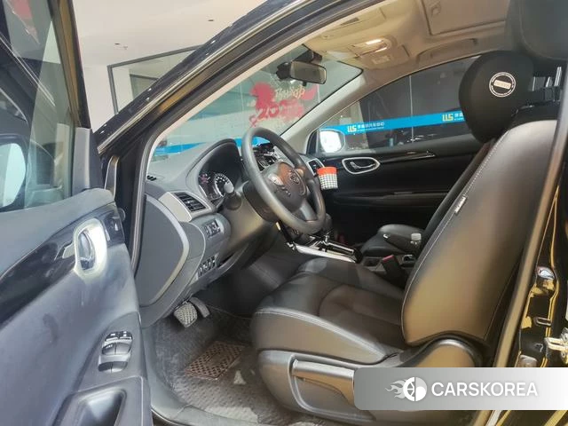 Nissan Xuan Yi 2024 Черный из Китая