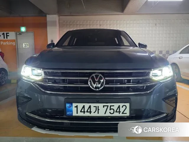 Volkswagen Tiguan second Generation 2021 Серый из Кореи